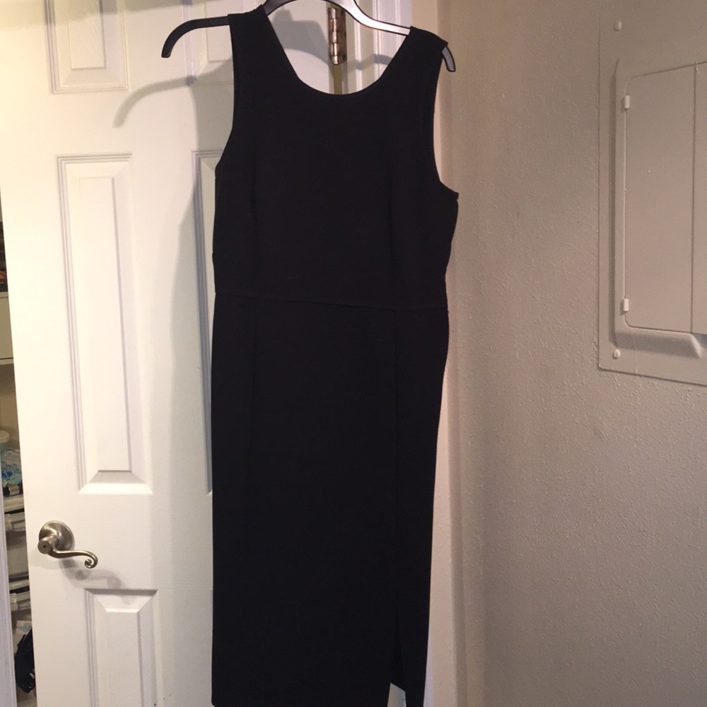 Ann Taylor size 4 black dress